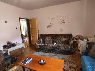 Eladó 90 m²-escsaládi ház Nagyvenyim, Dózsa György utca: 25'900'000 Ft