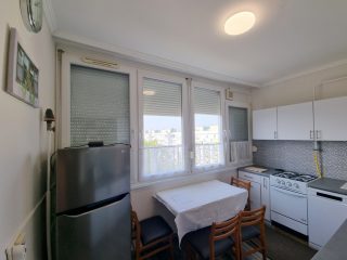 Kiadó 62 m²-estársasházi lakás Nyíregyháza, Búza tér: 200'000 Ft