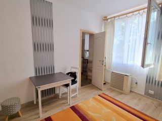 Kiadó 27 m²-estársasházi lakás Nyíregyháza, Deák Ferenc utca: 120'000 Ft