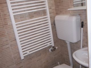 Kiadó 28 m²-esházrész Nyíregyháza, Debreceni utca: 100'000 Ft