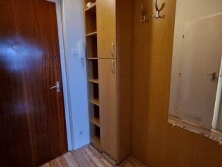 Kiadó 56 m²-estársasházi lakás Nyíregyháza, Fazekas János tér: 140'000 Ft