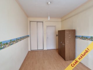 Eladó 54 m²-estársasházi lakás Nyíregyháza, Garibaldi utca: 39'500'000 Ft