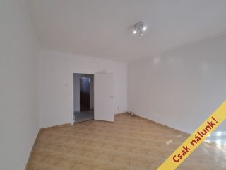 Eladó 52 m²-estársasházi lakás Nyíregyháza, Garibaldi utca: 40'000'000 Ft