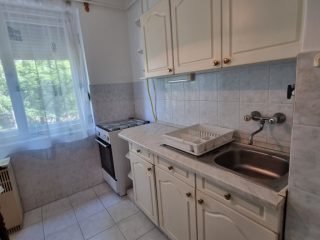 Kiadó 51 m²-estársasházi lakás Nyíregyháza, Garibaldi utca: 135'000 Ft