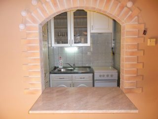 Kiadó 28 m²-estársasházi lakás Nyíregyháza, Mező utca: 100'000 Ft