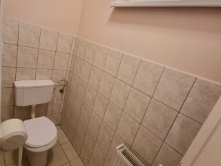 Kiadó 103 m²-esüzlethelyiség utcai bejárattal Nyíregyháza, NyírPláza közeli utca: 259'000 Ft