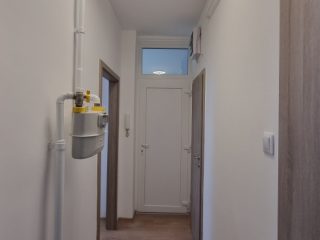 Kiadó 42 m²-estársasházi lakás Nyíregyháza, Petőfi utca: 135'000 Ft