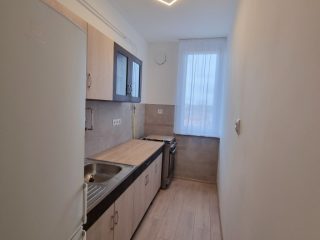 Kiadó 42 m²-estársasházi lakás Nyíregyháza, Petőfi utca: 135'000 Ft