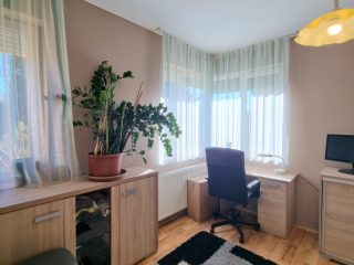 Eladó 121 m²-esikerház Nyíregyháza, Ságvári kertváros: 98'000'000 Ft