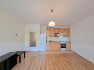 Kiadó 56 m²-estársasházi lakás Nyíregyháza, Új utca: 150'000 Ft