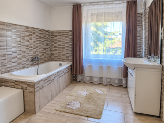 Eladó 152 m²-escsaládi ház Ócsa, Táncsics Mihály utca: 99'900'000 Ft
