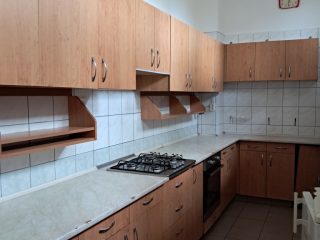 Eladó 67 m²-esvendéglátó egység utcai bejárattal Ózd, Árpád v. út: 27'500'000 Ft