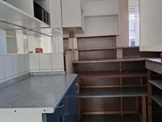 Eladó 67 m²-esvendéglátó egység utcai bejárattal Ózd, Árpád v. út: 27'500'000 Ft