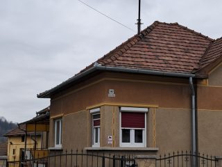 Eladó 110 m²-escsaládi ház Ózd, Csépány út: 14'000'000 Ft