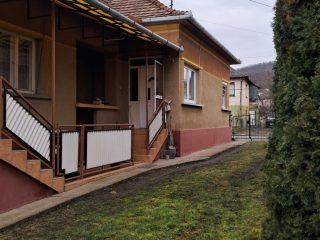 Eladó 110 m²-escsaládi ház Ózd, Csépány út: 14'000'000 Ft