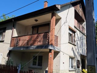 Eladó 140 m²-escsaládi ház Ózd, Deák F. út: 14'900'000 Ft