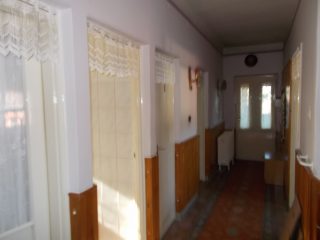 Eladó 140 m²-escsaládi ház Ózd, Előd vezér utca: 14'500'000 Ft