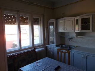 Eladó 140 m²-escsaládi ház Ózd, Előd vezér utca: 14'500'000 Ft