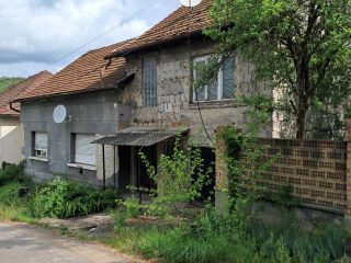 Eladó 100 m²-escsaládi ház Ózd, Honvéd út: 5'900'000 Ft