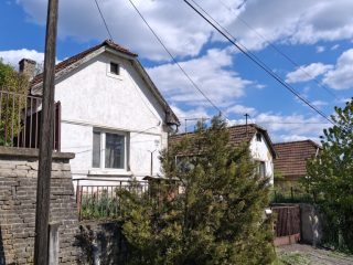 Eladó 50 m²-escsaládi ház Ózd, Liszt F. utca: 4'000'000 Ft