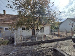 Eladó 67 m²-esikerház Ózd, Nyírfa utca: 7'000'000 Ft