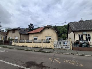 Eladó 150 m²-escsaládi ház Ózd, Petőfi S. út: 18'500'000 Ft