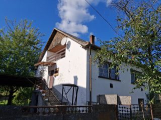 Eladó 76 m²-esikerház Ózd, Sümeg utca: 10'000'000 Ft