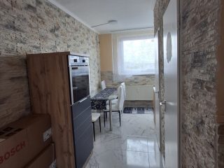 Eladó 51 m²-estársasházi lakás Ózd, Vasvár út: 14'500'000 Ft