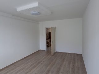 Eladó 51 m²-estársasházi lakás Ózd, Vasvár út: 14'500'000 Ft