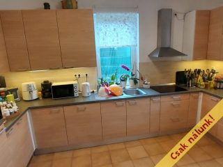 Eladó 160 m²-escsaládi ház Páty, Kökörcsin utca: 140'000'000 Ft