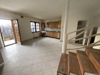 Eladó 120 m²-escsaládi ház Páty, Torbágyi út: 49'900'000 Ft