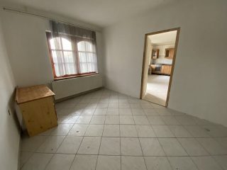 Eladó 120 m²-escsaládi ház Páty, Torbágyi út: 49'900'000 Ft