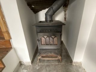 Eladó 120 m²-escsaládi ház Páty, Torbágyi út: 49'900'000 Ft