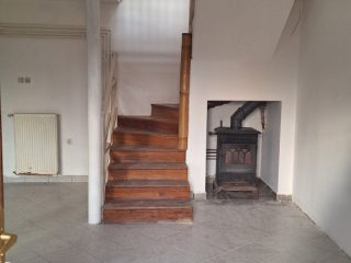 Eladó 120 m²-escsaládi ház Páty, Torbágyi út: 49'900'000 Ft