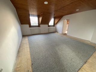 Eladó 120 m²-escsaládi ház Páty, Torbágyi út: 49'900'000 Ft