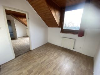 Eladó 120 m²-escsaládi ház Páty, Torbágyi út: 49'900'000 Ft