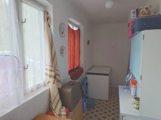 Eladó 90 m²-escsaládi ház Pázmánd (Pázmánd) , Petőfi utca: 49'900'000 Ft