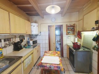 Eladó 96 m²-escsaládi ház Pécel, Bartoshegy - Városközpont közeli utca: 55'000'000 Ft