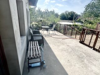 Eladó 300 m²-escsaládi ház Pécel, Felsősor utca: 169'900'000 Ft