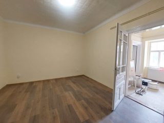 Eladó 93 m²-escsaládi ház Pécel, Központ közeli: 84'900'000 Ft