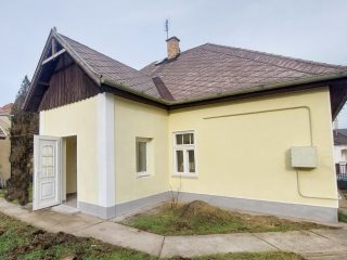 Eladó 93 m²-escsaládi ház Pécel, Központ közeli: 84'900'000 Ft