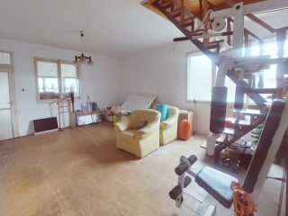 Eladó 150 m²-escsaládi ház Pécel, Kun J utca: 125'990'000 Ft