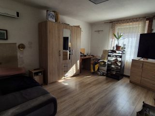 Eladó 75 m²-escsaládi ház Pécel, Maglódi úthoz közeli utca: 78'500'000 Ft