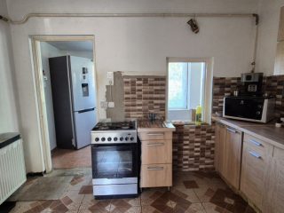 Eladó 75 m²-escsaládi ház Pécel, Maglódi úthoz közeli utca: 78'500'000 Ft