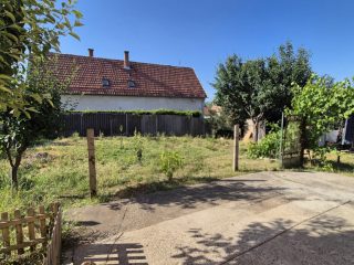 Eladó 75 m²-escsaládi ház Pécel, Maglódi úthoz közeli utca: 78'500'000 Ft