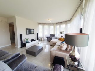 Eladó 400 m²-escsaládi ház Pécel, Pécel: 368'000'000 Ft