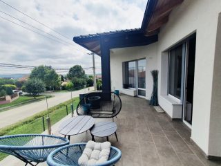 Eladó 400 m²-escsaládi ház Pécel, Pécel: 368'000'000 Ft