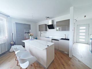 Eladó 200 m²-esikerház Pécel, Pécel: 134'900'000 Ft