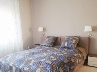 Eladó 210 m²-escsaládi ház Pécel, Városközpont közeli utca: 139'000'000 Ft