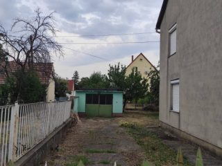 Eladó 83 m²-escsaládi ház Pécs, Jácint utca: 32'000'000 Ft